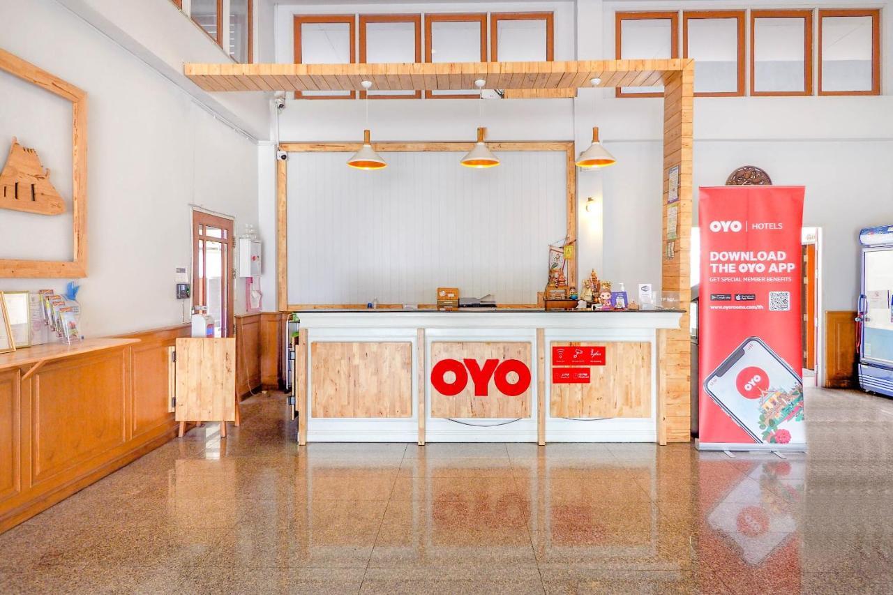 Oyo 859 Golden Land Hotel Чіанграй Екстер'єр фото