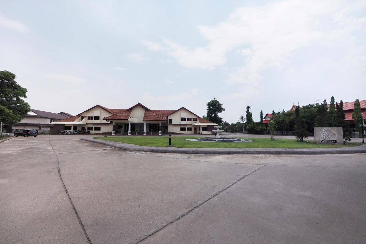 Oyo 859 Golden Land Hotel Чіанграй Екстер'єр фото