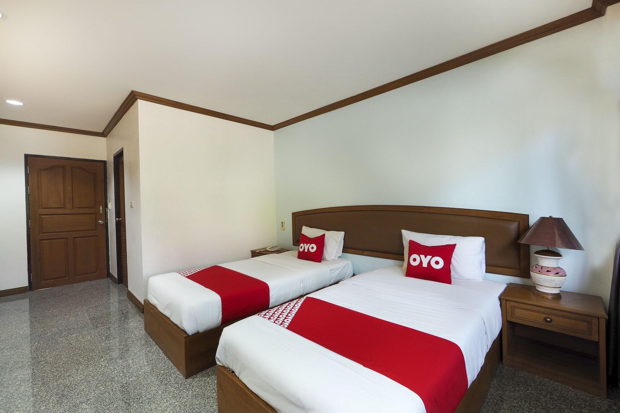 Oyo 859 Golden Land Hotel Чіанграй Екстер'єр фото