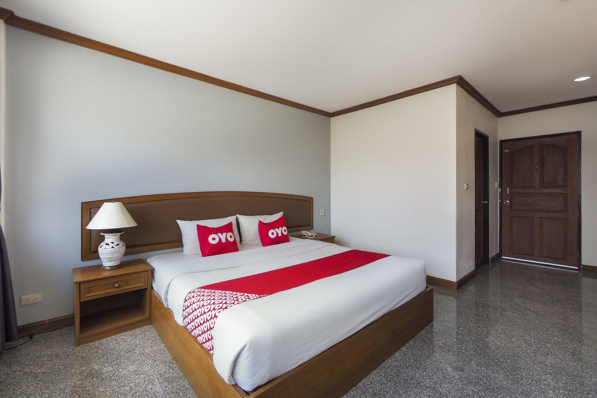 Oyo 859 Golden Land Hotel Чіанграй Екстер'єр фото