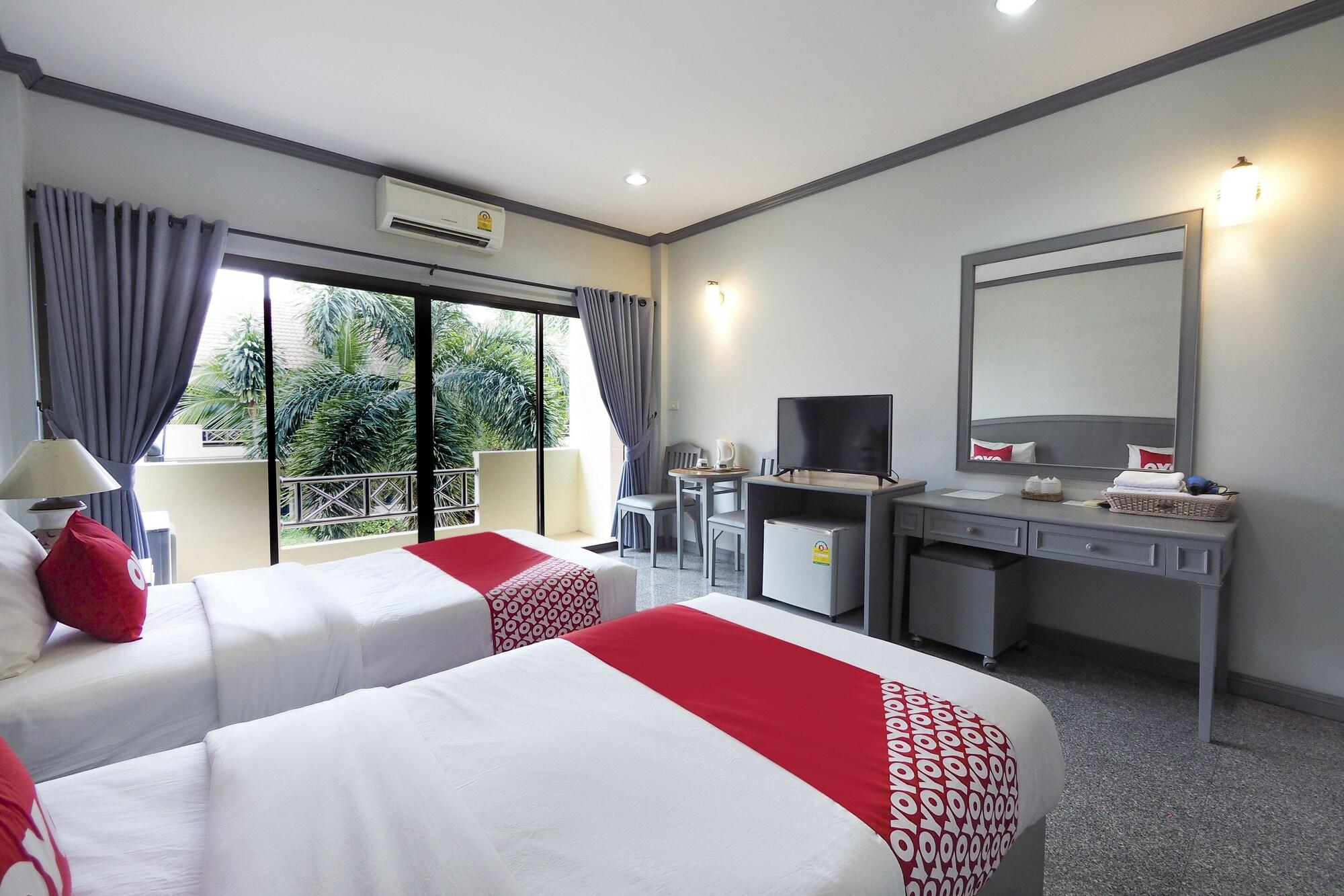 Oyo 859 Golden Land Hotel Чіанграй Екстер'єр фото