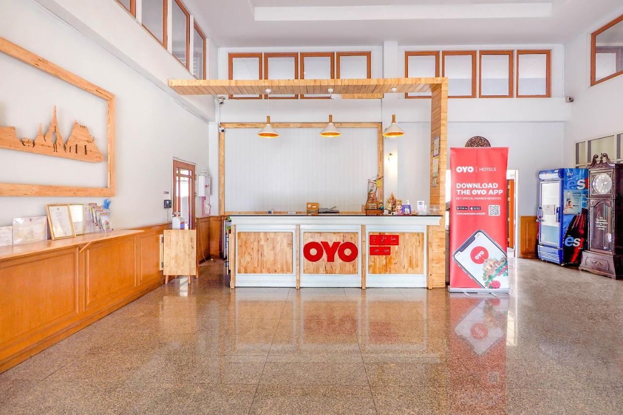 Oyo 859 Golden Land Hotel Чіанграй Екстер'єр фото