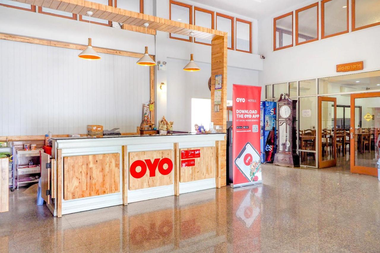Oyo 859 Golden Land Hotel Чіанграй Екстер'єр фото