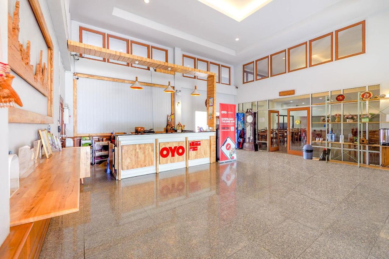 Oyo 859 Golden Land Hotel Чіанграй Екстер'єр фото