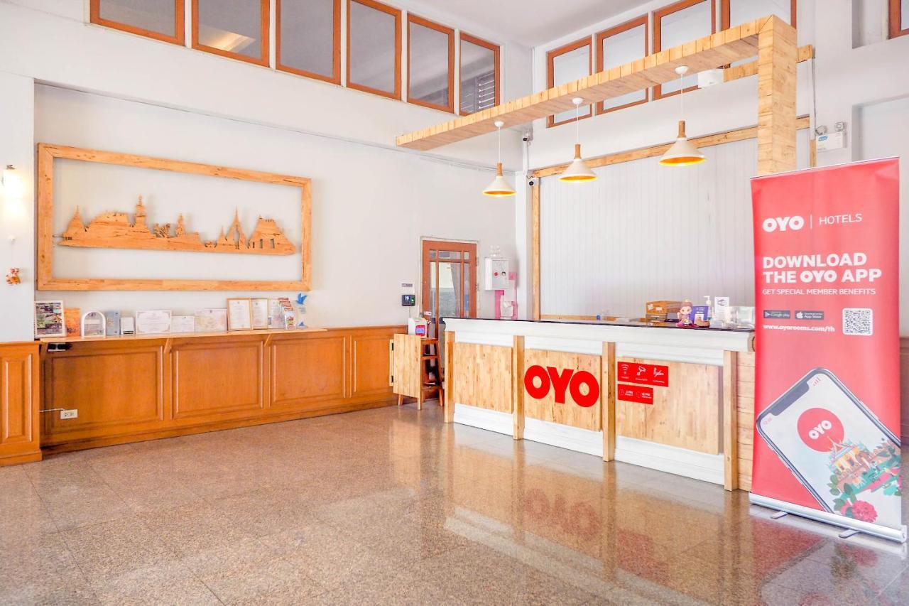 Oyo 859 Golden Land Hotel Чіанграй Екстер'єр фото